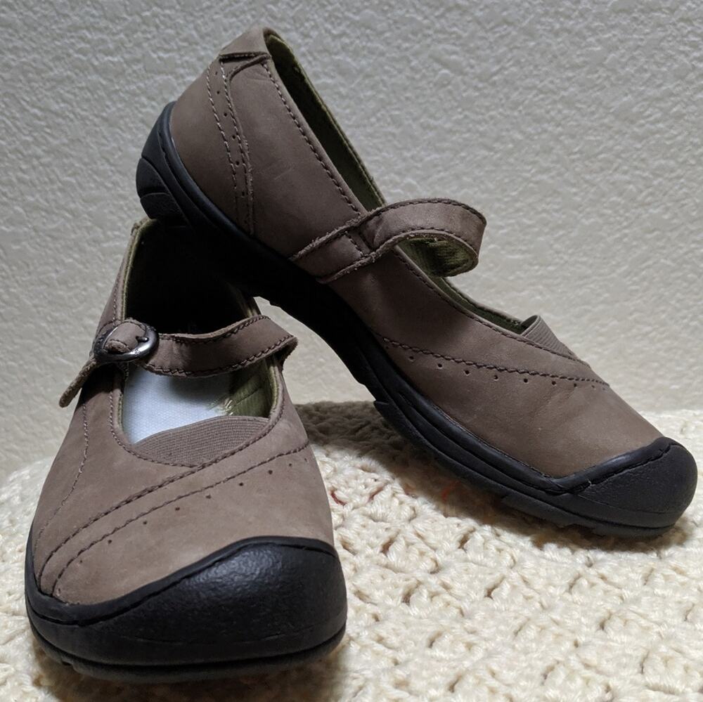 Keen suede leather Mary Jane's. Sz 7.5